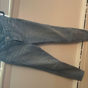 American Eagle: light blue jeans